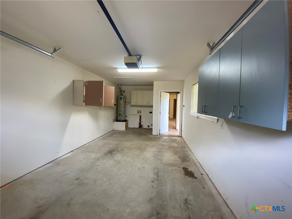 570 Beverly Lane Property Photo 12