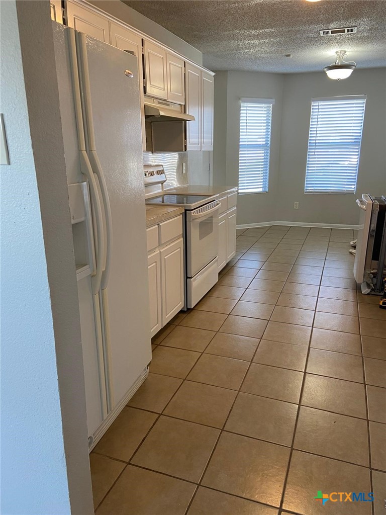4102 Waterproof Drive Property Photo 7