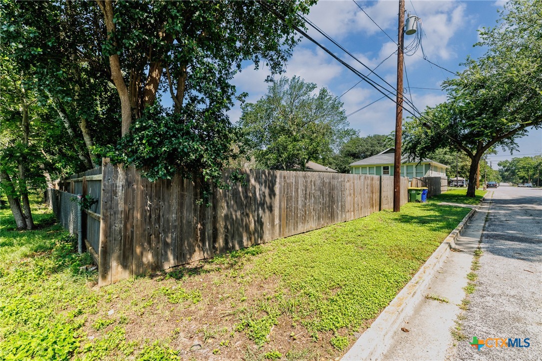 626 Saint Vincent Street Property Photo 37