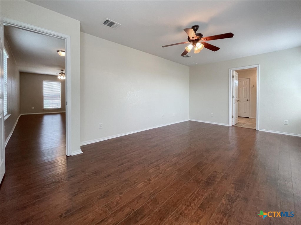 2237 Stoneleigh Drive Property Photo 14