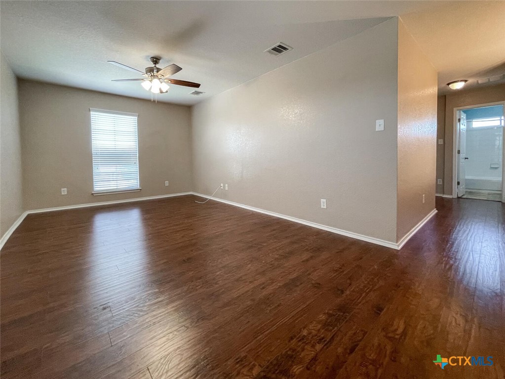 2237 Stoneleigh Drive Property Photo 23