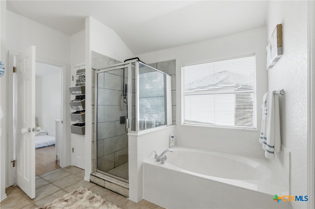 1410 Katie Lynch Drive Property Photo 17