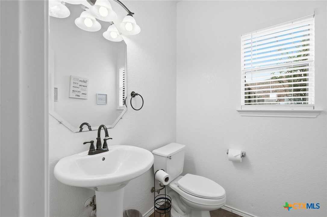 1410 Katie Lynch Drive Property Photo 23