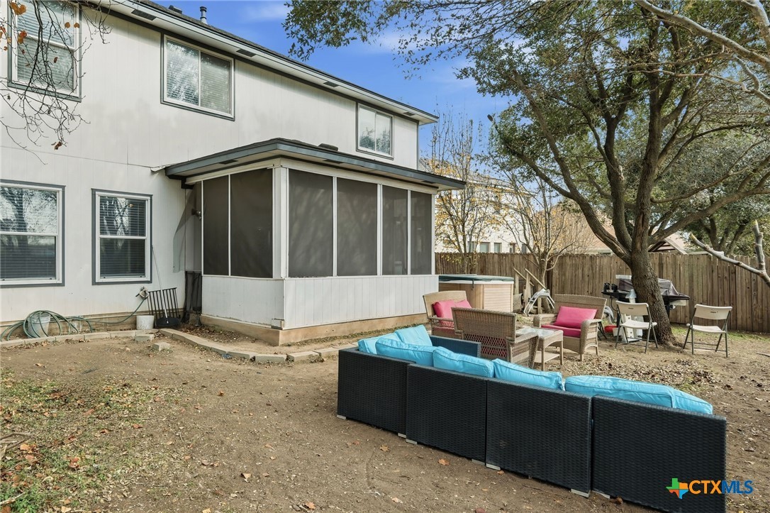 1410 Katie Lynch Drive Property Photo 26