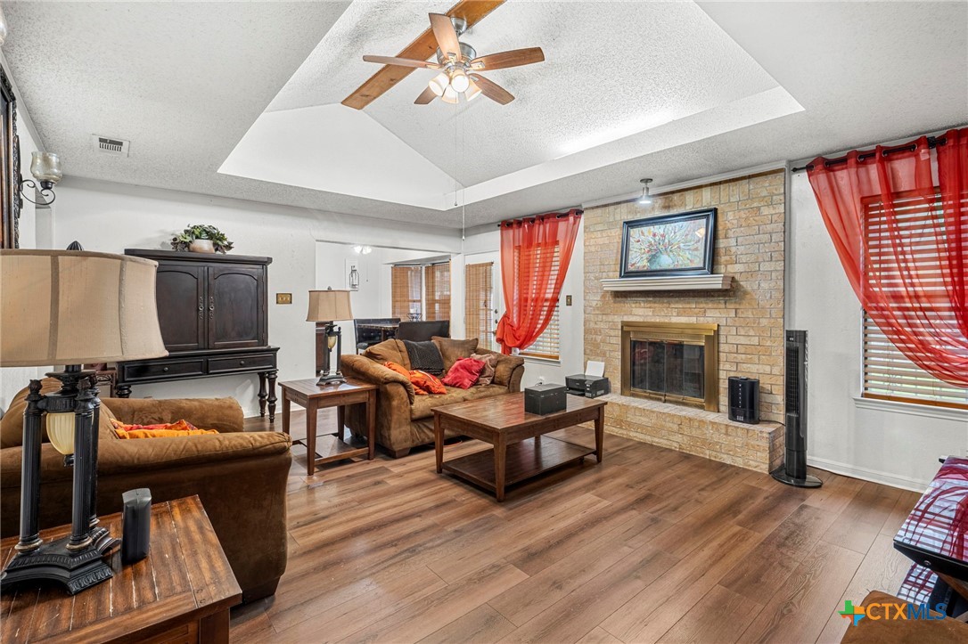 1610 Ronstan Drive Property Photo 4