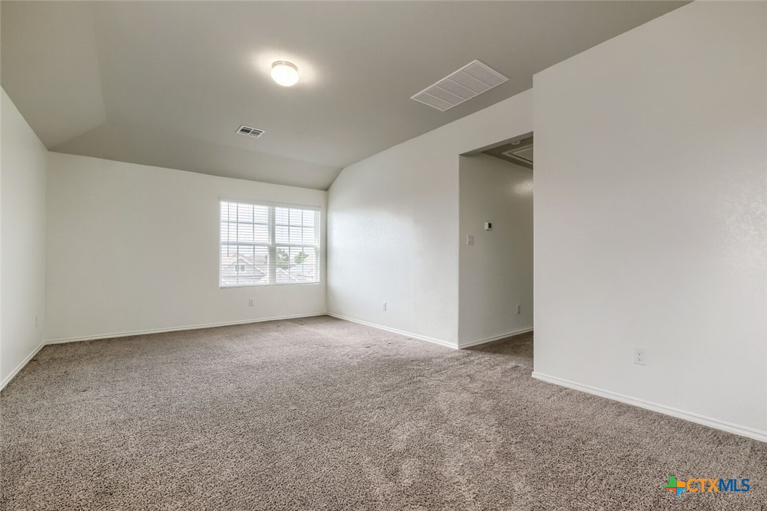 1818 Strawberry Field Property Photo 8