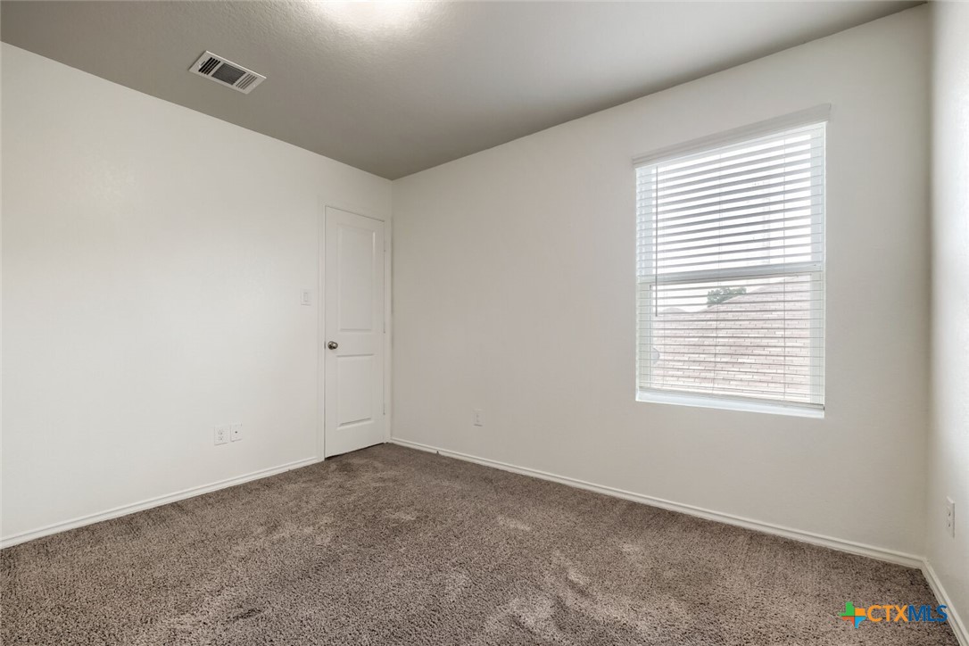 1818 Strawberry Field Property Photo 13