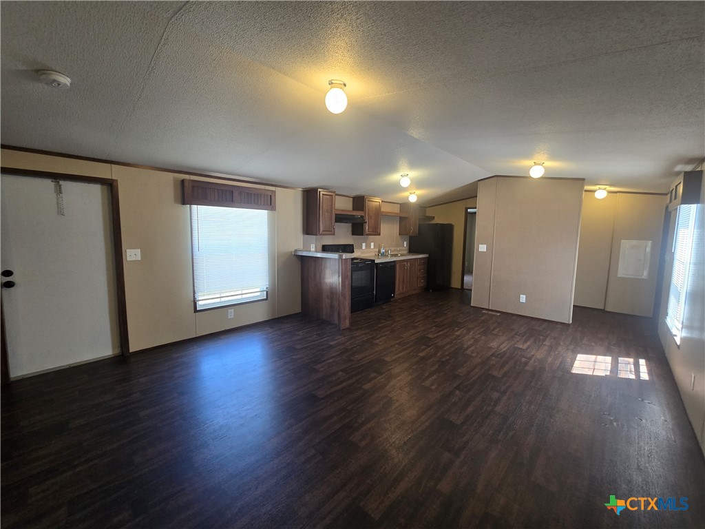 1911 Wald Road 21 Property Photo 4