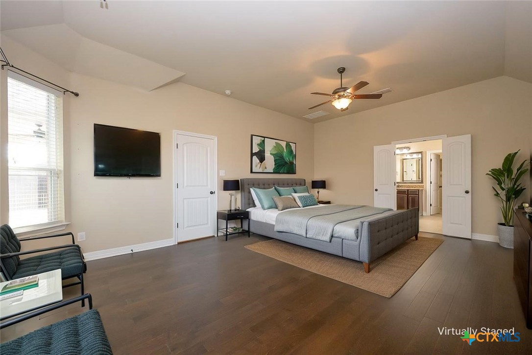 811 Cathedral Court Property Photo 7