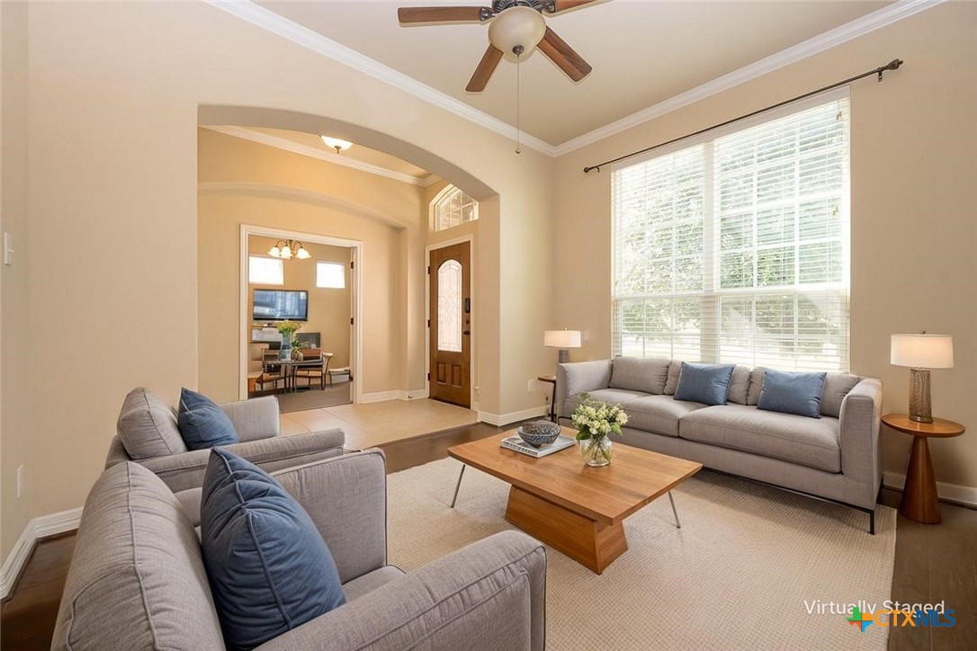 811 Cathedral Court Property Photo 10