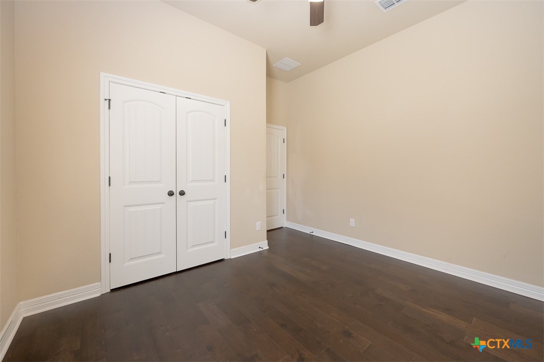 811 Cathedral Court Property Photo 43
