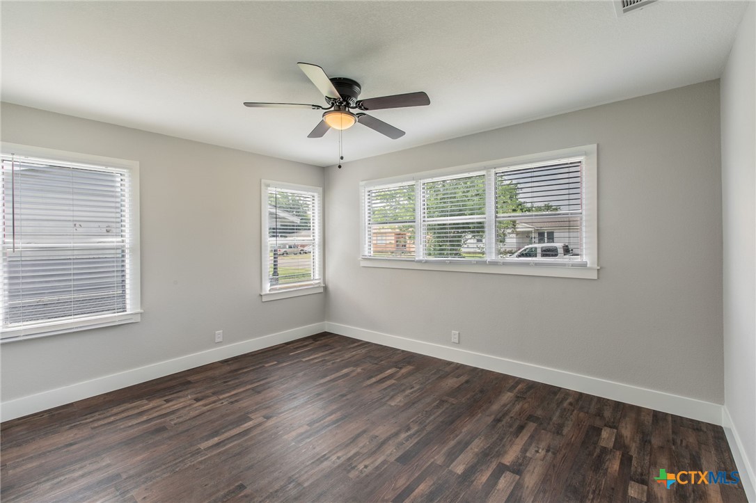 2529 Powell Drive Property Photo 9
