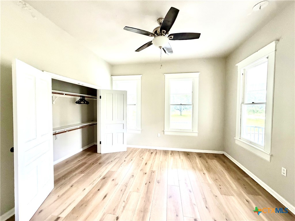 405 E Commercial Street 2 Property Photo 5