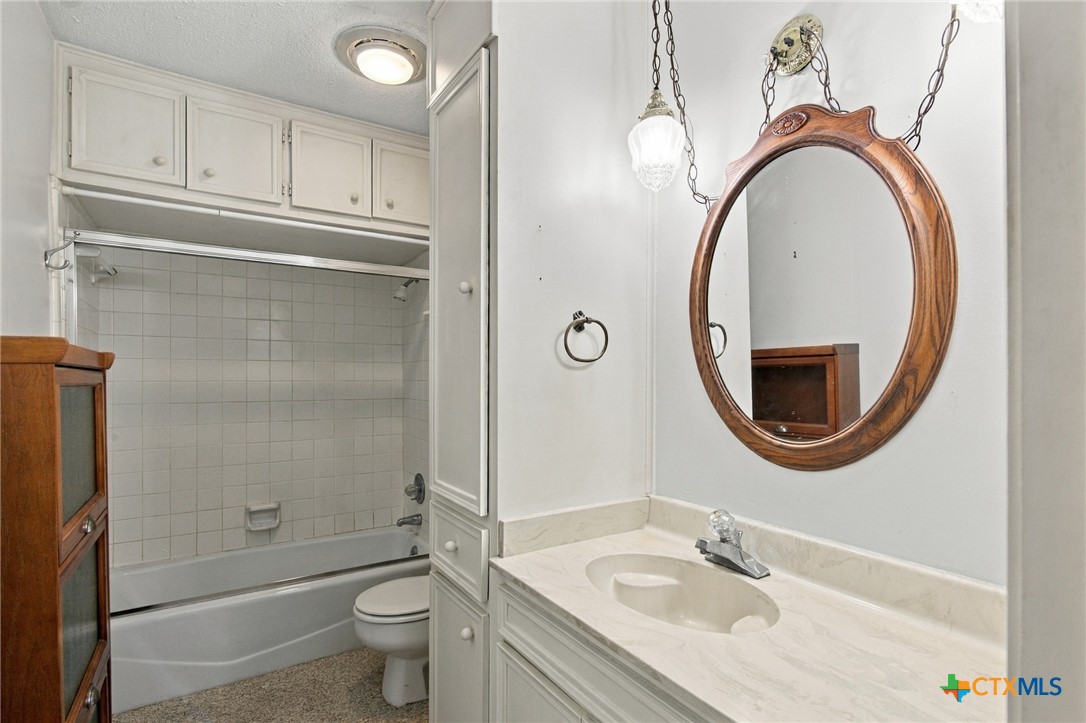 101-a Maplewood Drive 20 Property Photo 17