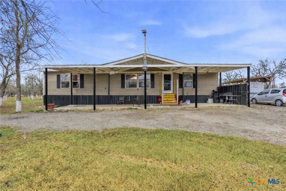 1278 Fm 812 Property Photo 1