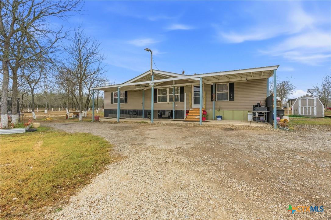 1278 Fm 812 Property Photo 2