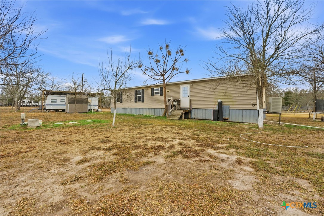 1278 Fm 812 Property Photo 4
