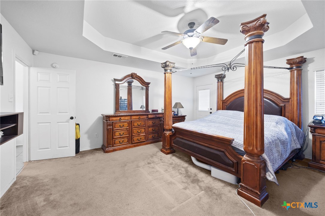2402 Scott Drive Property Photo 2