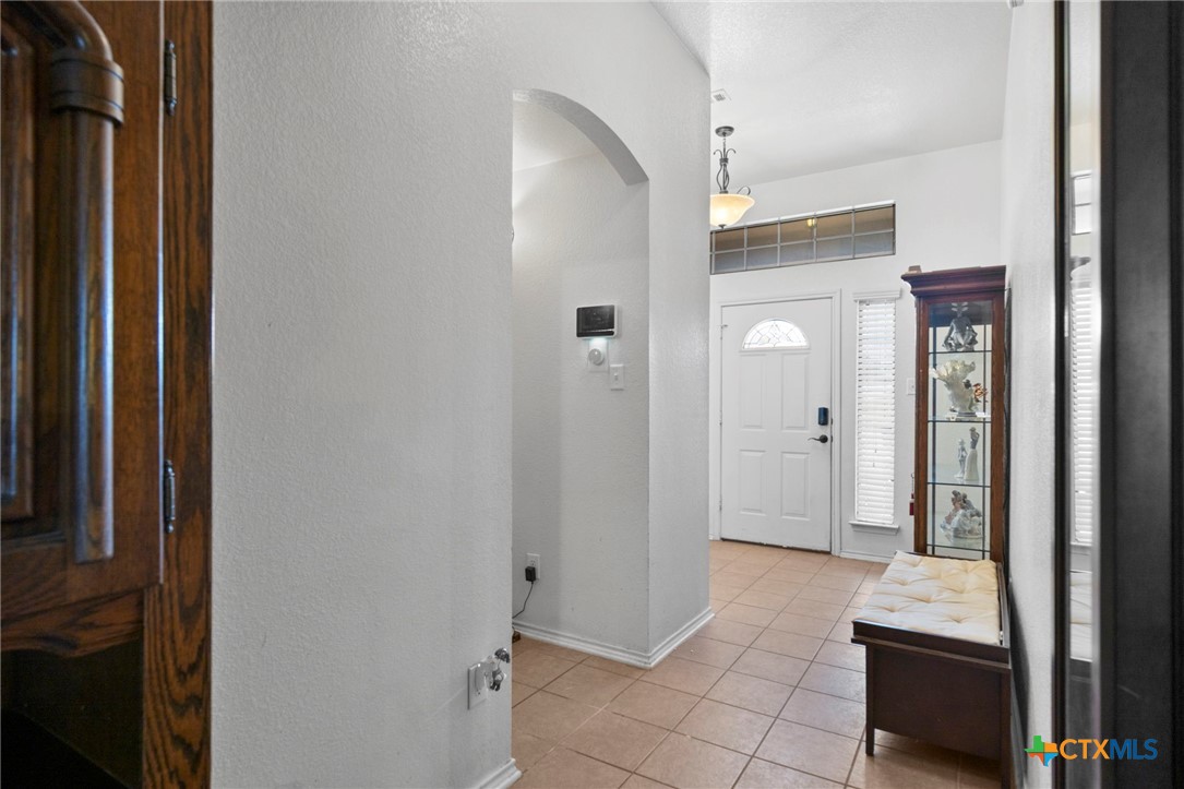 2402 Scott Drive Property Photo 7