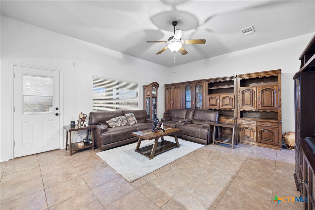 2402 Scott Drive Property Photo 15