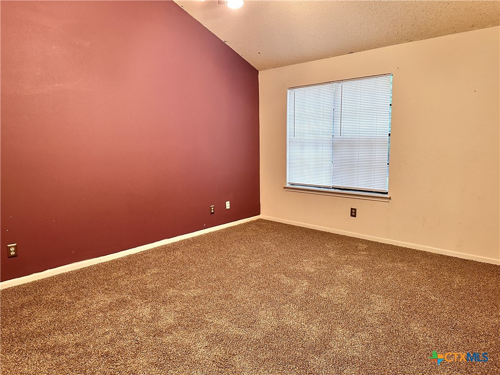 617694 Property Photo 4