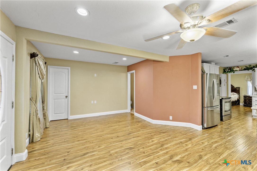 206 County Road 254 Property Photo 4