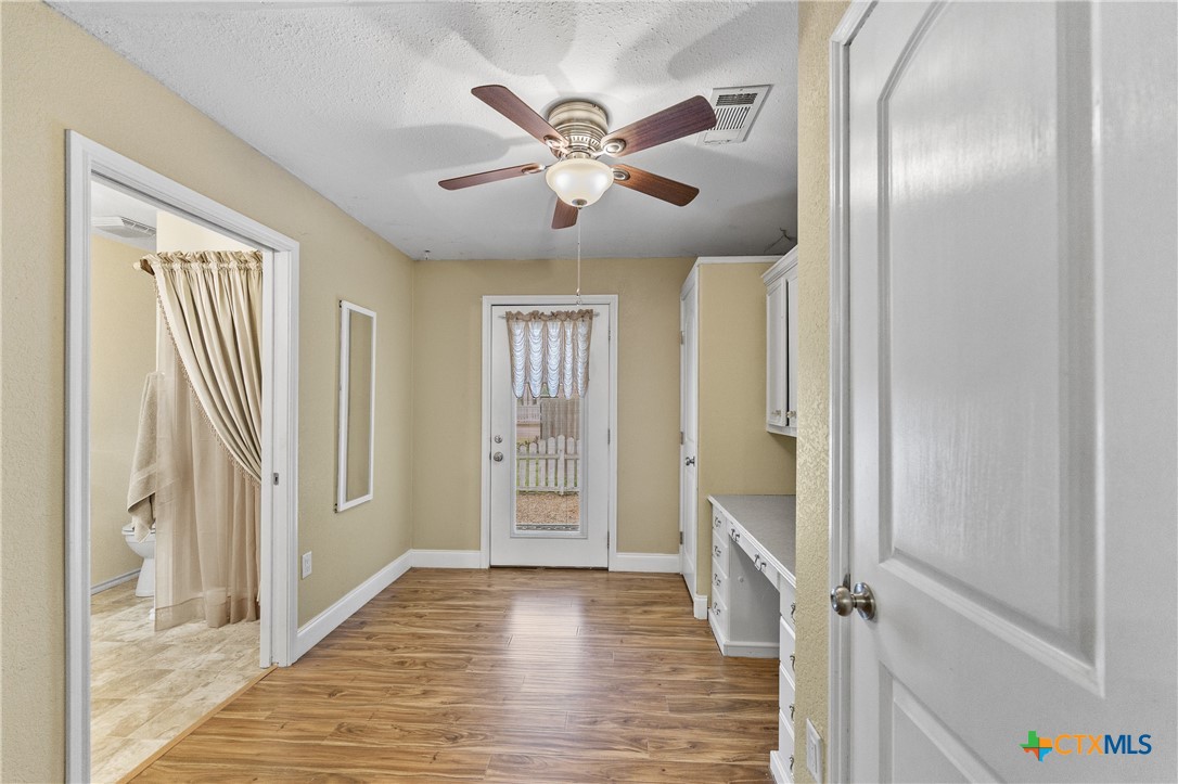 206 County Road 254 Property Photo 10