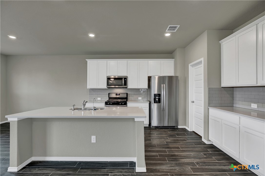 267 Kinsley Way Property Photo 11