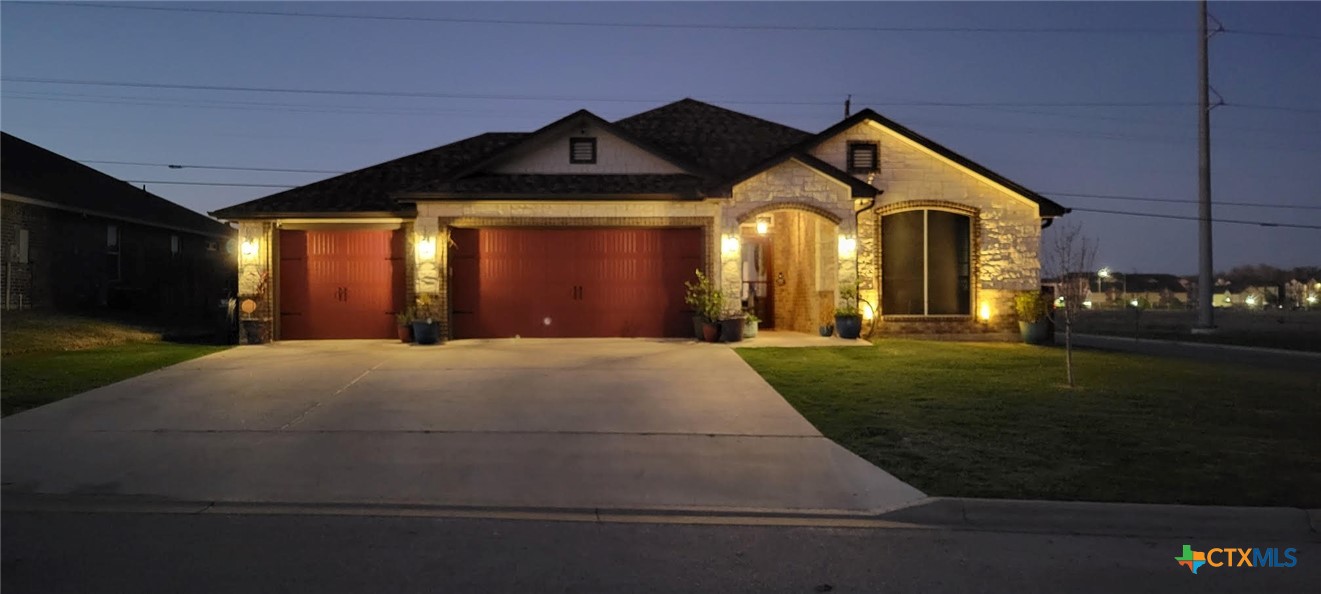 704 Ridgeview Drive Property Photo 4