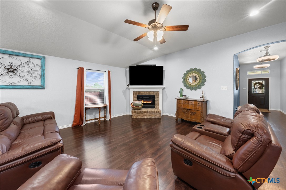 704 Ridgeview Drive Property Photo 9