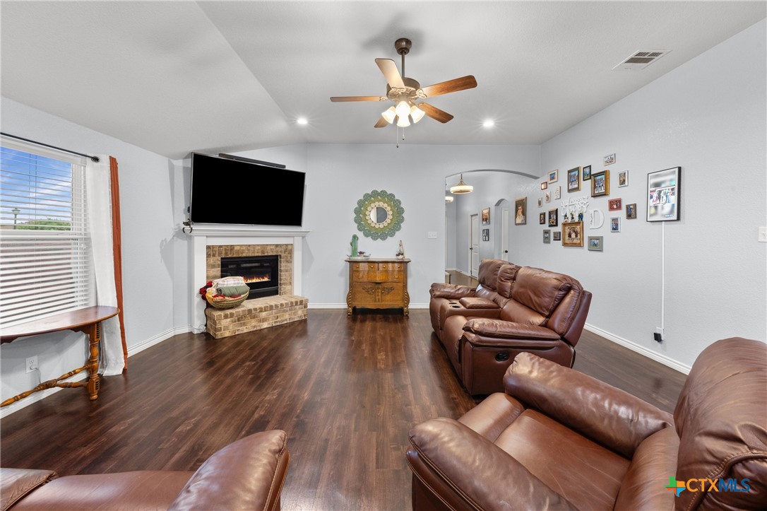 704 Ridgeview Drive Property Photo 10