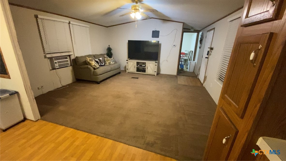 706 W Cleveland Avenue Property Photo 4