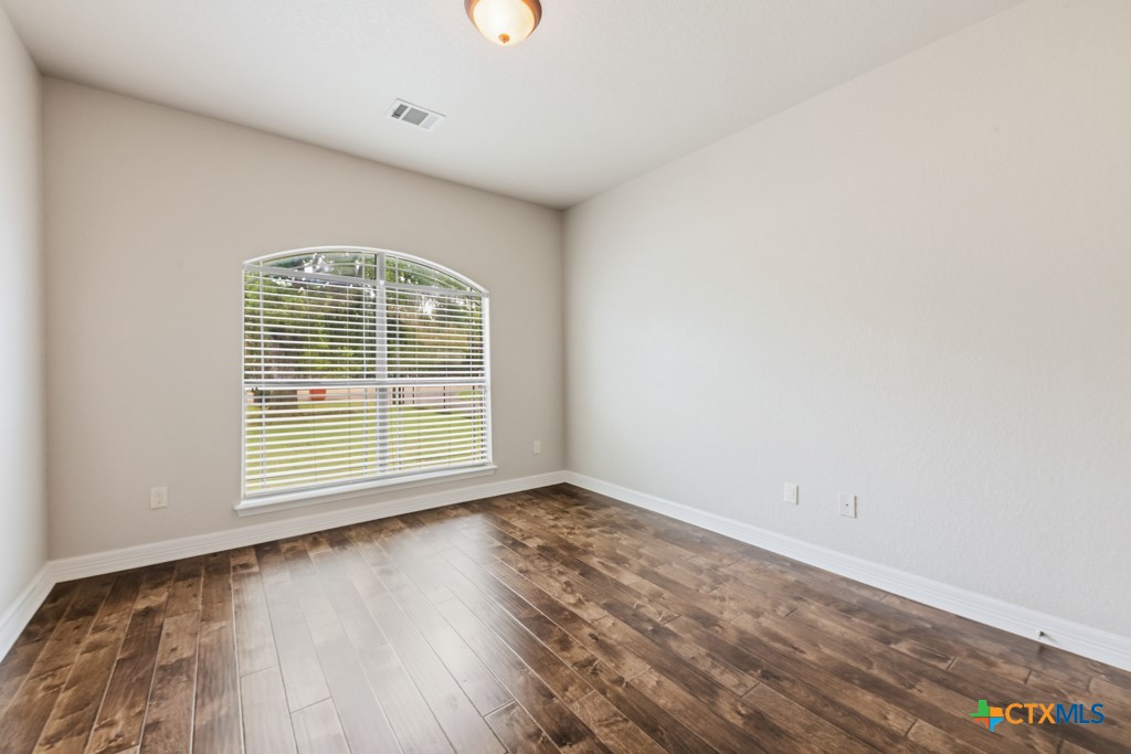 1211 Mossy Hollow Drive Property Photo 18