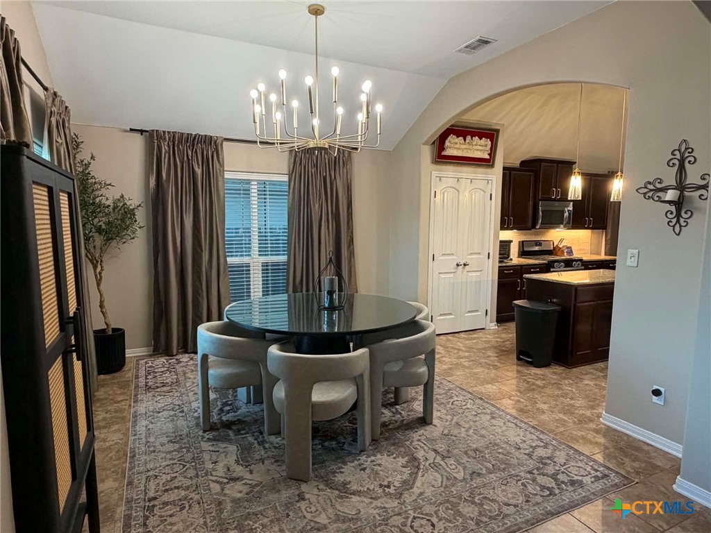 210 Cobble Stone Court Property Photo 4