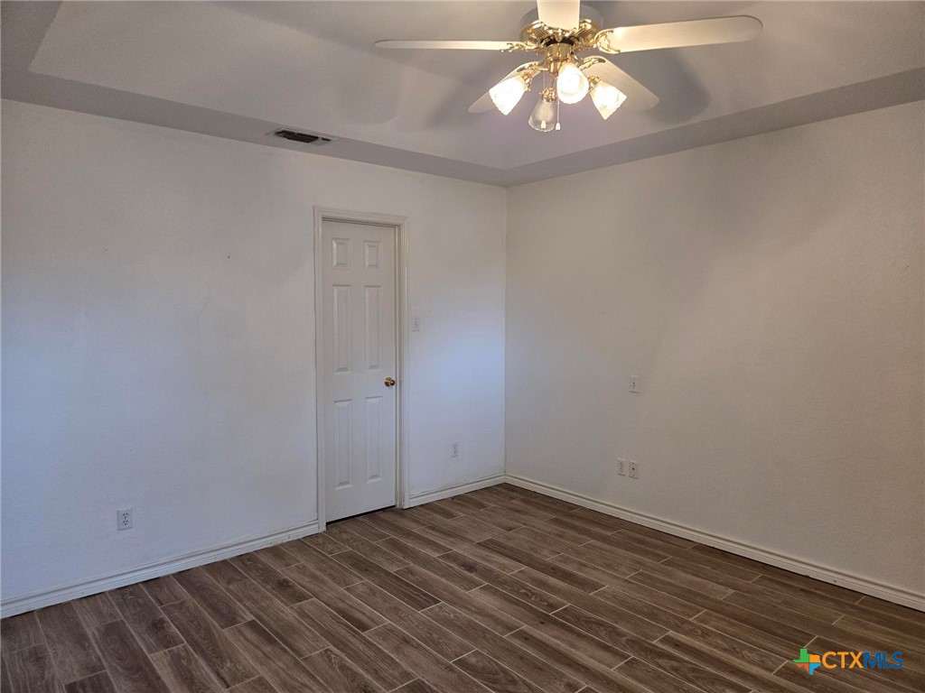 120 Gardenridge Drive Property Photo 6