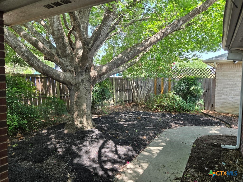 120 Gardenridge Drive Property Photo 17