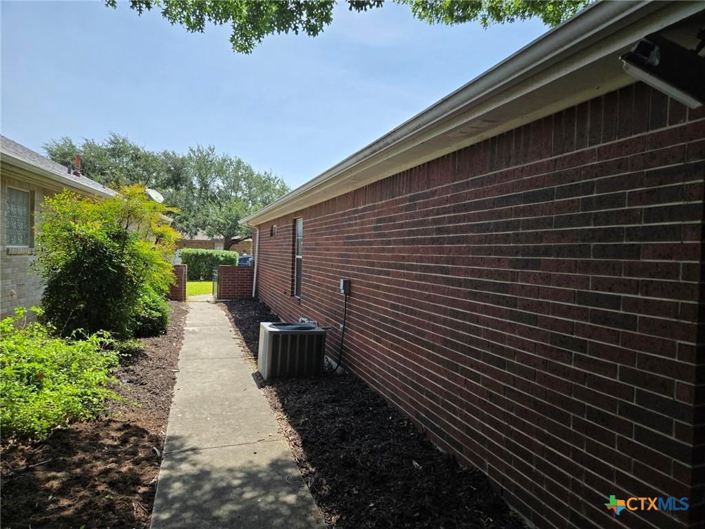 120 Gardenridge Drive Property Photo 19