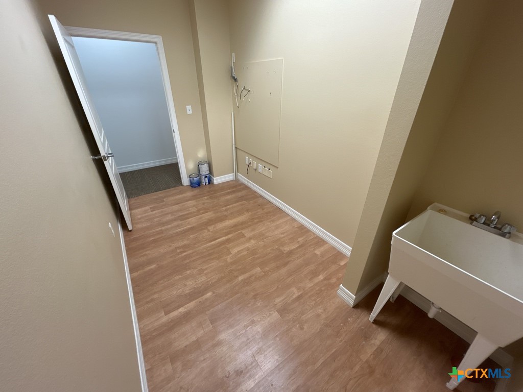 5320 E Central Texas Expressway 104 Property Photo 6