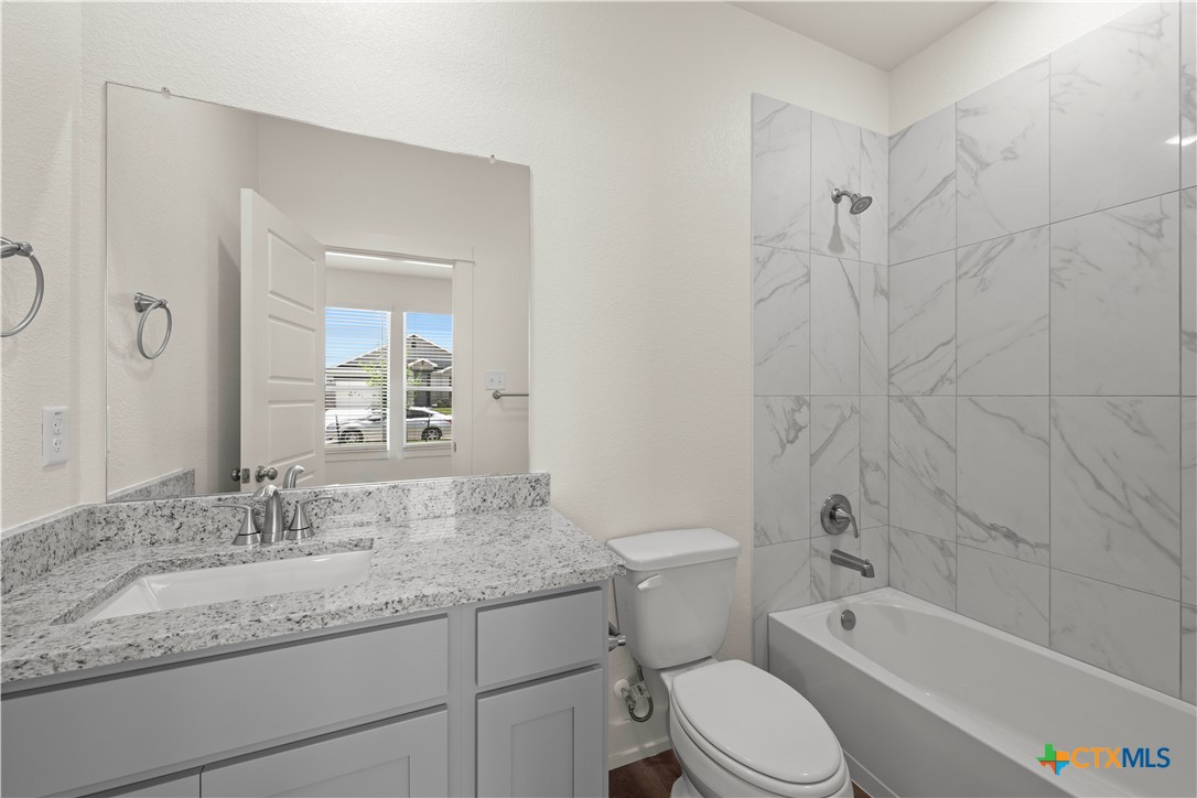 401 Mustang Loop Property Photo 18