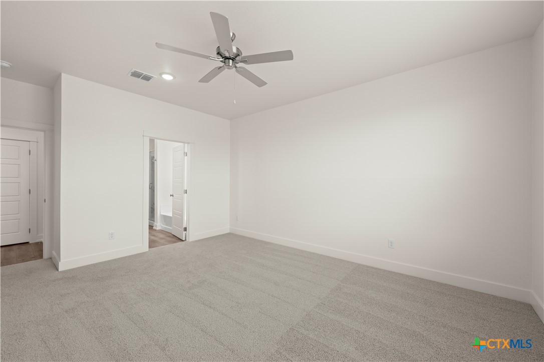 401 Mustang Loop Property Photo 21