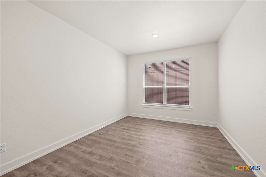 401 Mustang Loop Property Photo 28