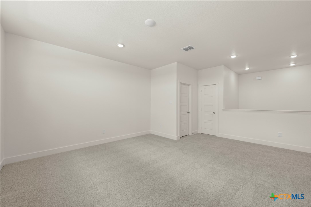 401 Mustang Loop Property Photo 33