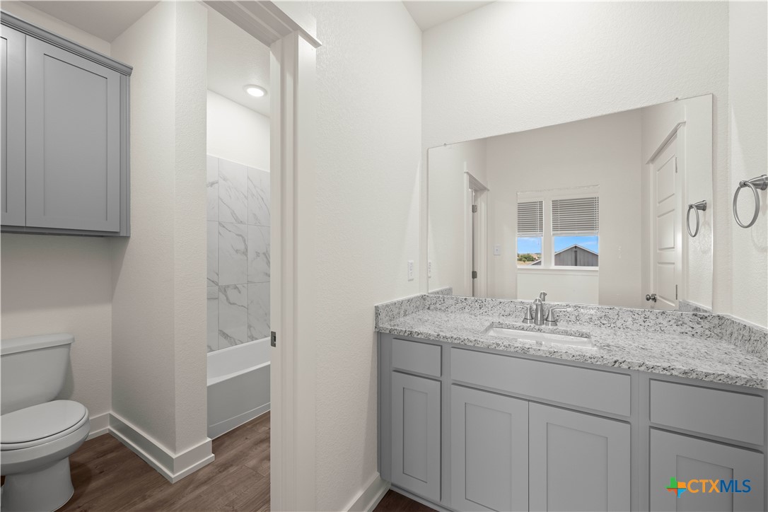 401 Mustang Loop Property Photo 38