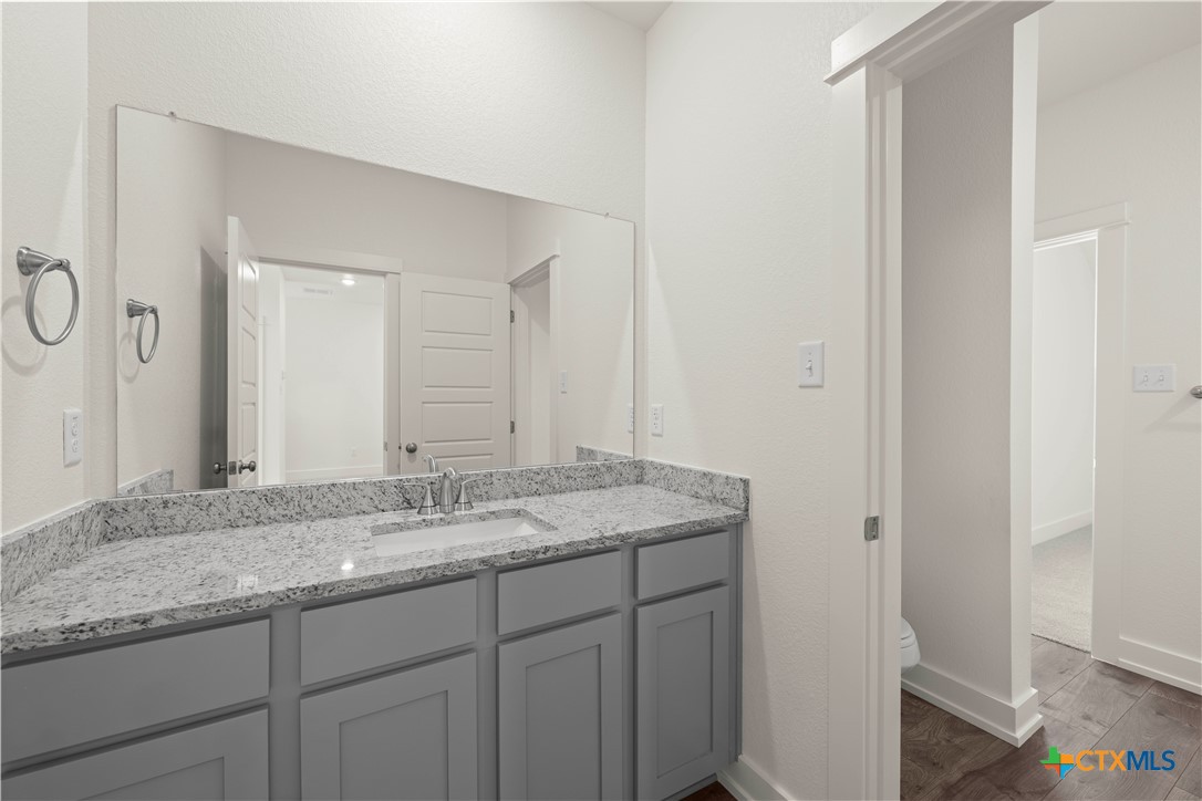 401 Mustang Loop Property Photo 45
