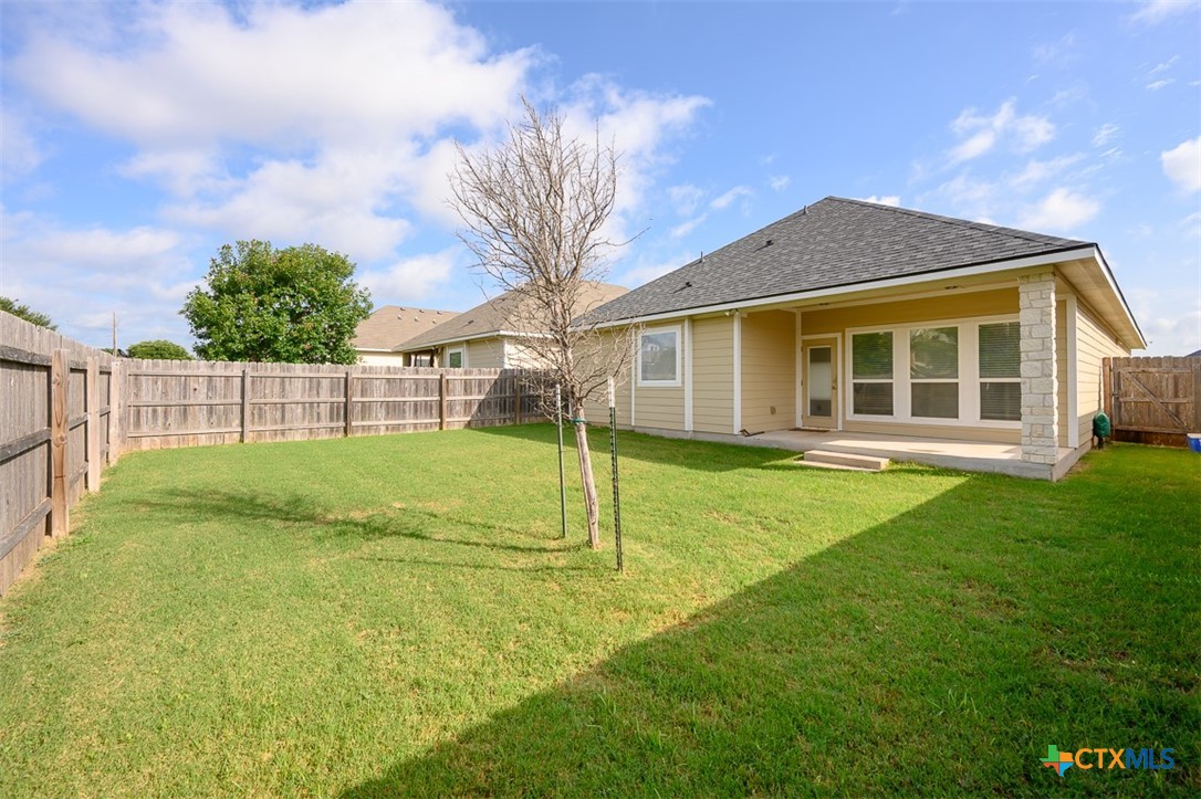 7523 Buffalo Grass Drive Property Photo 14