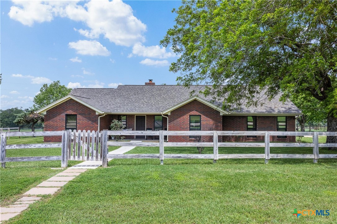 1016 County Road 306 Property Photo 3