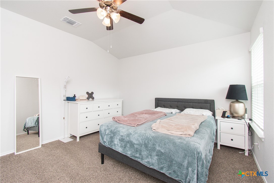 1916 Deodar Drive Property Photo 9