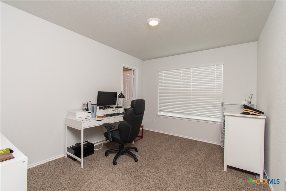 1916 Deodar Drive Property Photo 13