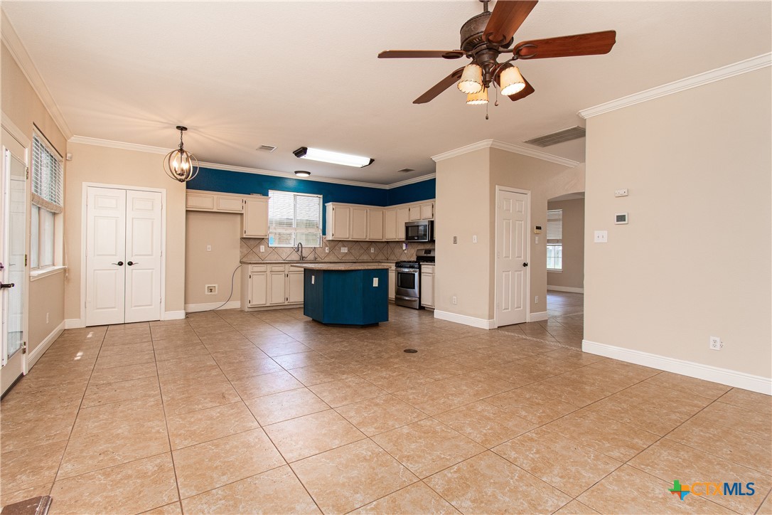 1705 Ascot Lane Property Photo 10
