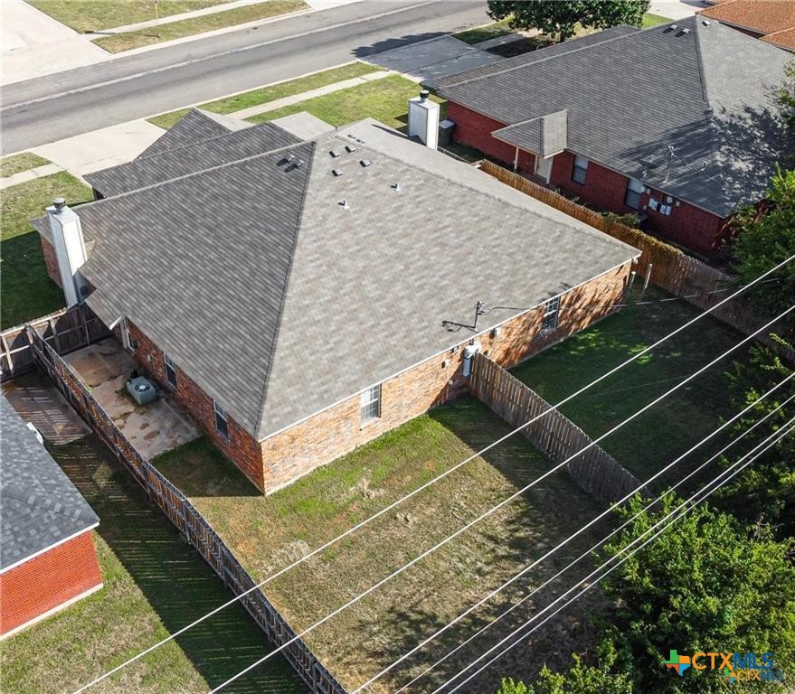 3805 Hitchrock Drive Property Photo 2